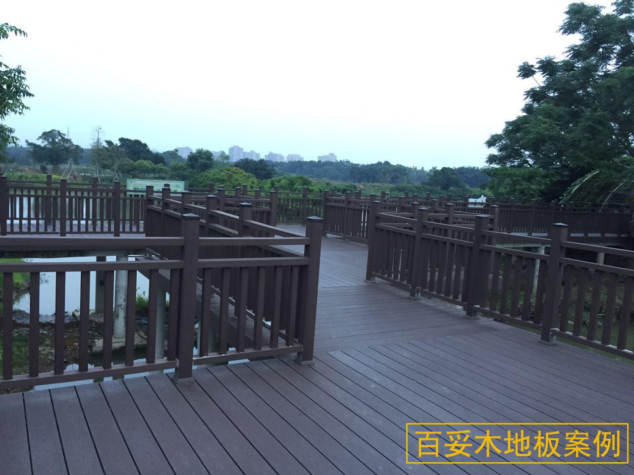 影響塑木地板價(jià)格的因素